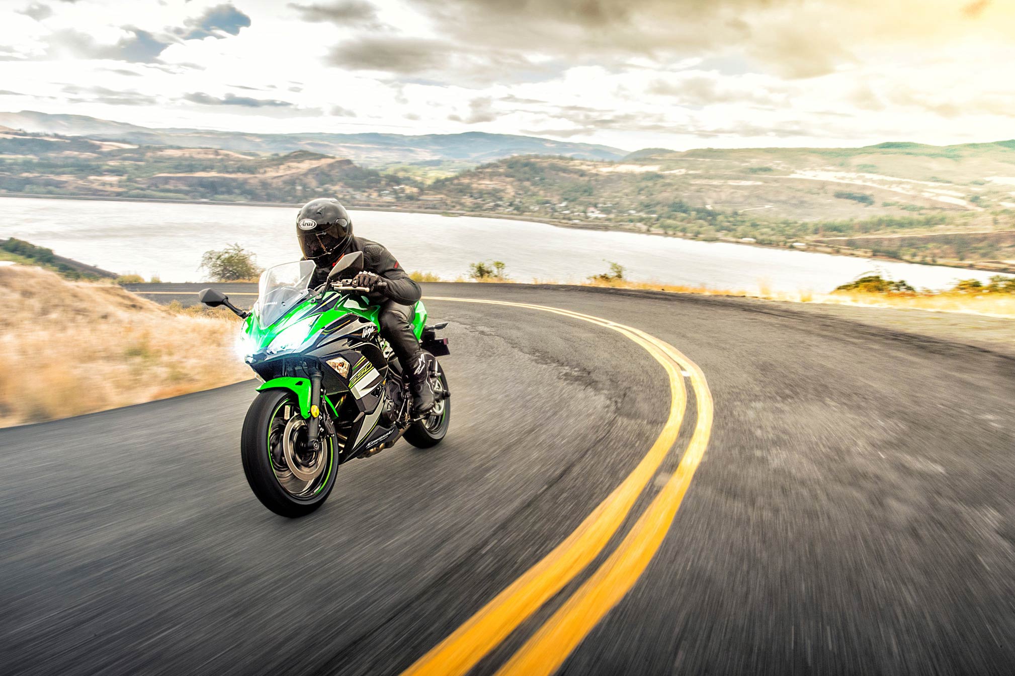 2018 Kawasaki Ninja 650 ABS KRT Review • Total