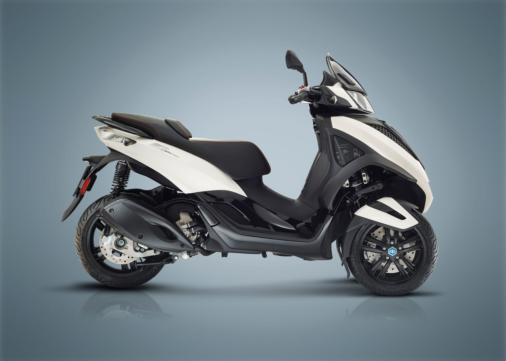 piaggio mp3 lt