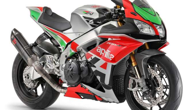 2018-Aprilia-RSV4-RF-RR-Factory-Works-Kit2 2018 Aprilia RSV4 RF-RR Factory Works Kit1