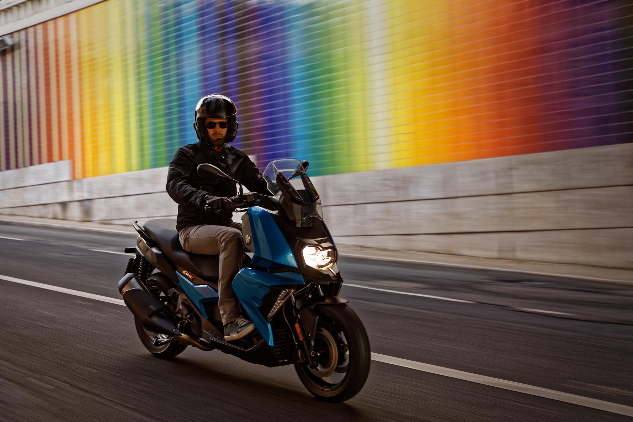 2018 BMW C400X Review • Total Motorcycle