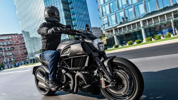 2018-Ducati-Diavel-Carbon1 2018 Ducati Diavel Carbon