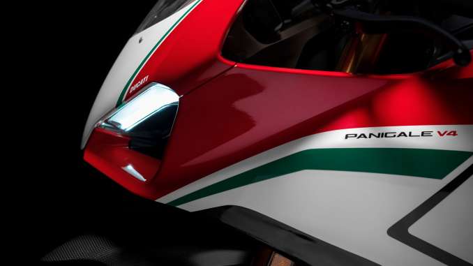 2018-Ducati-Panigale-V4-Speciale1 2018 Ducati Panigale V4 Speciale