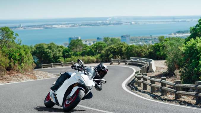 2018-Ducati-SuperSport-S1 2018 Ducati SuperSport S