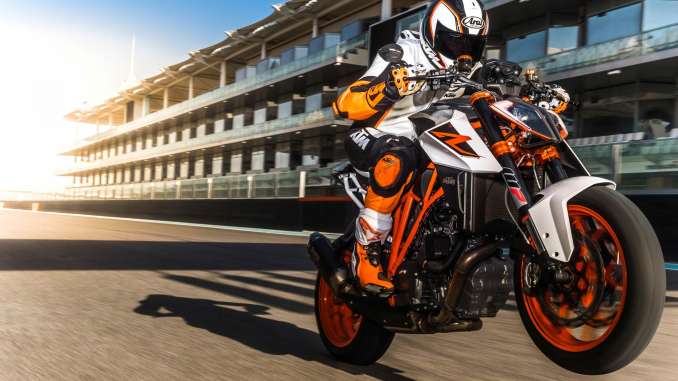 2018-KTM-1290-Super-Duke-R1a 2018 KTM 1290 Super Duke R