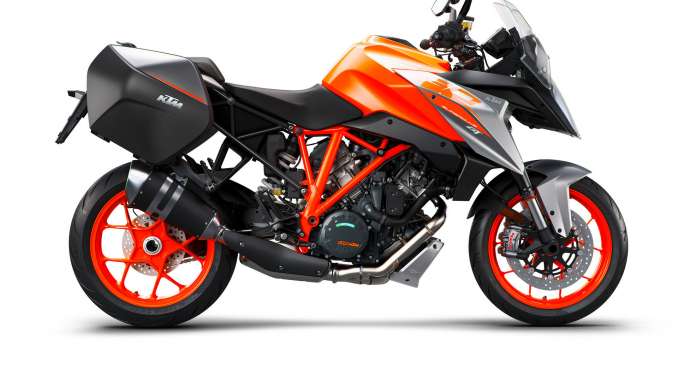 2018-KTM-1290-Super-Duke-R3 2018 KTM 1290 Super Duke GT