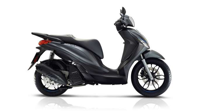 2018-Piaggio-Medley-150-Special-Edition3 2018 Piaggio Medley 150 Special Edition