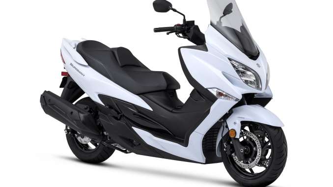 2018-Suzuki-Burgman-400-ABS1 2018 Suzuki Burgman 400 ABS