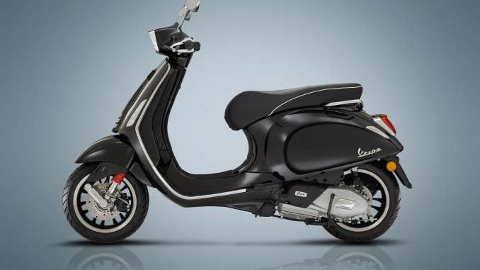 2018-Vespa-Sprint-150a 2018 Vespa Sprint 150