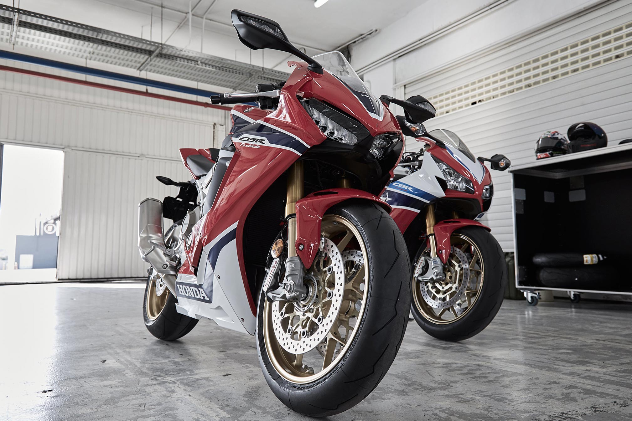 18 Honda Cbr1000rr Sp Review Total Motorcycle