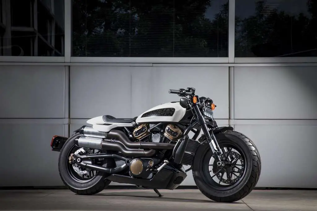 2021 harley touring bikes