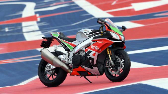 2019-Aprilia-RSV4-RF-LE1 2019 Aprilia RSV4 RF LE
