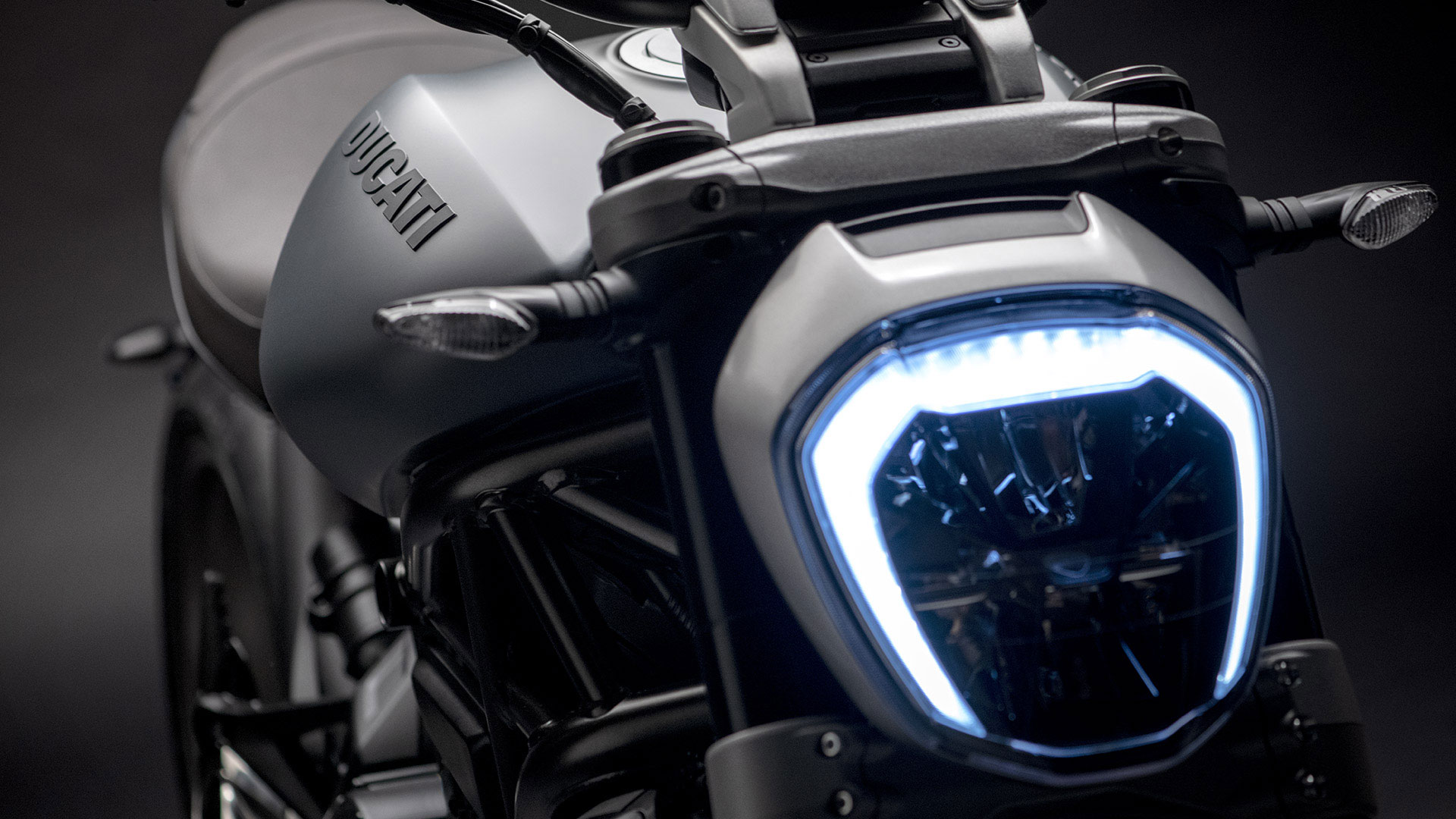 Ducati Diavel Matt Liquid Concrete Grey