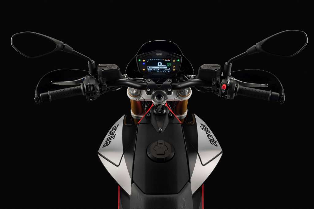2019 Aprilia Dorsoduro 900