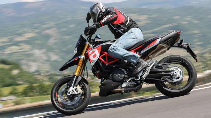 2019-Aprilia-Dorsoduro-900d 2019 Aprilia Dorsoduro 900