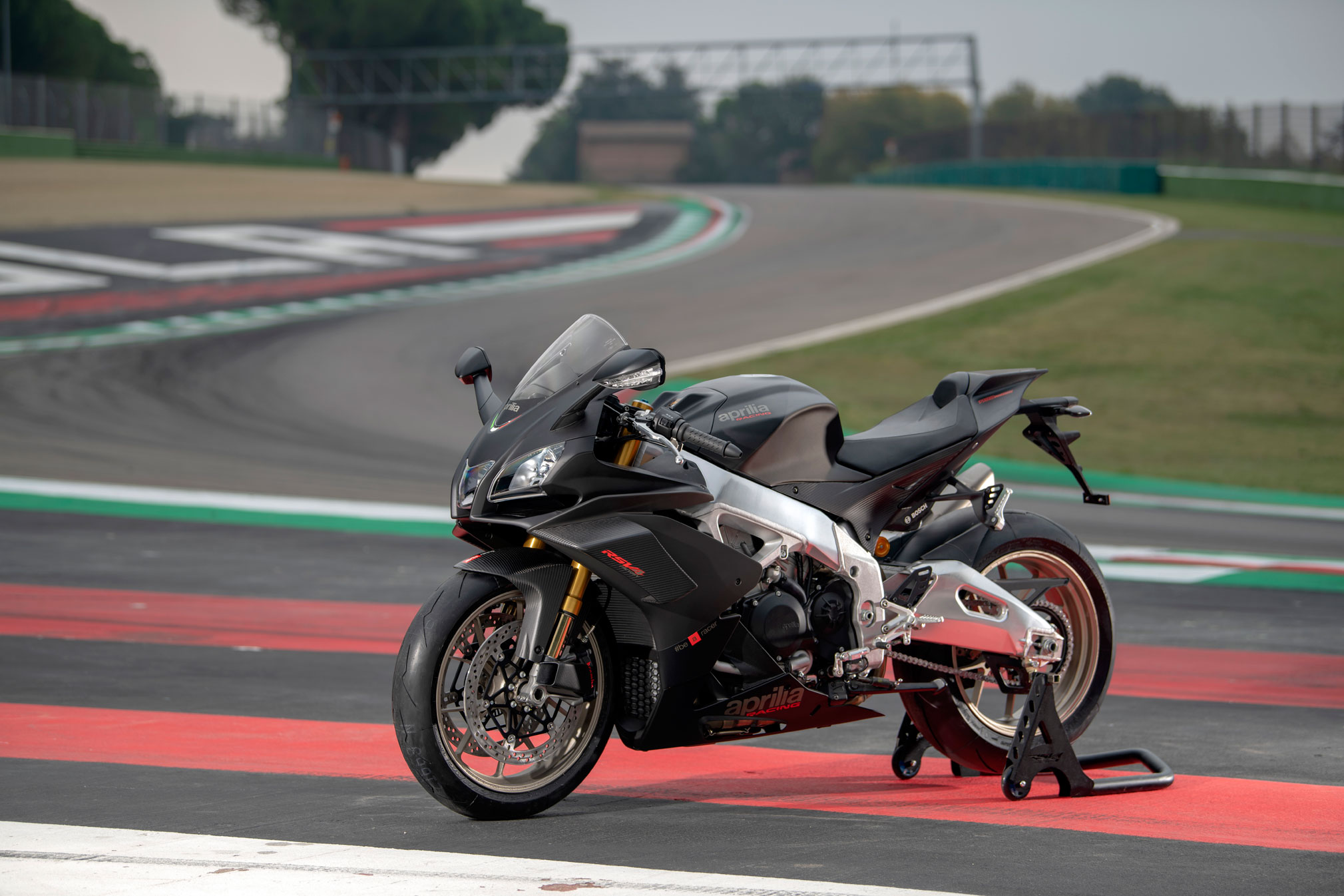 2019 Aprilia RSV4 RR Factory 1000 Guide • Total Motorcycle