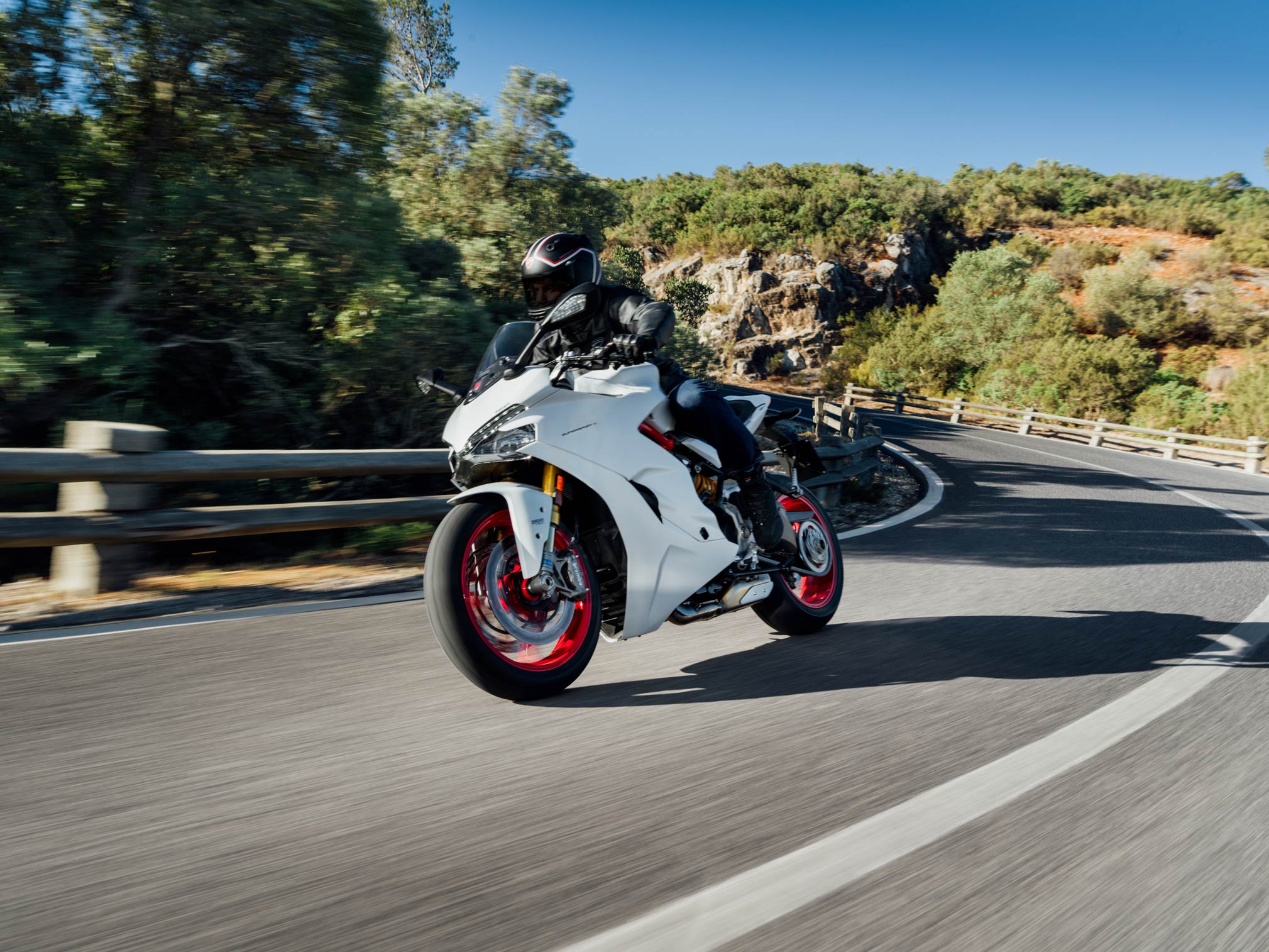 2019 ducati supersport