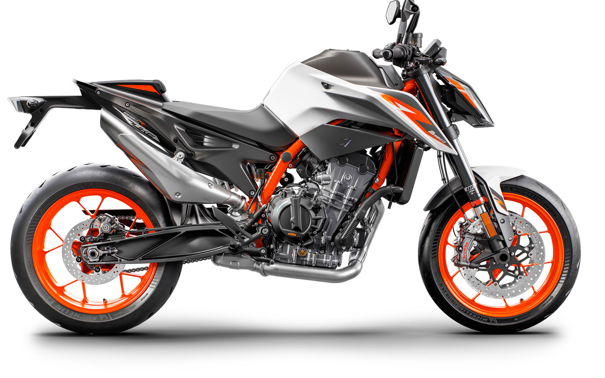 2021 KTM 890 Duke R Guide Total Motorcycle