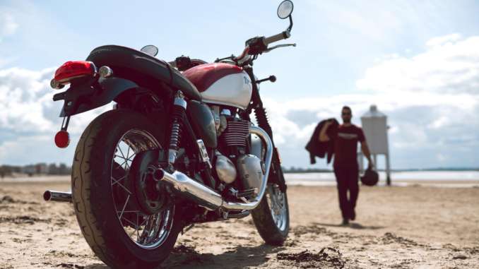 2020-Triumph-Bonneville-T120-Bud-Ekins-SE3 2020 Triumph Bonneville T120 Bud Ekins SE