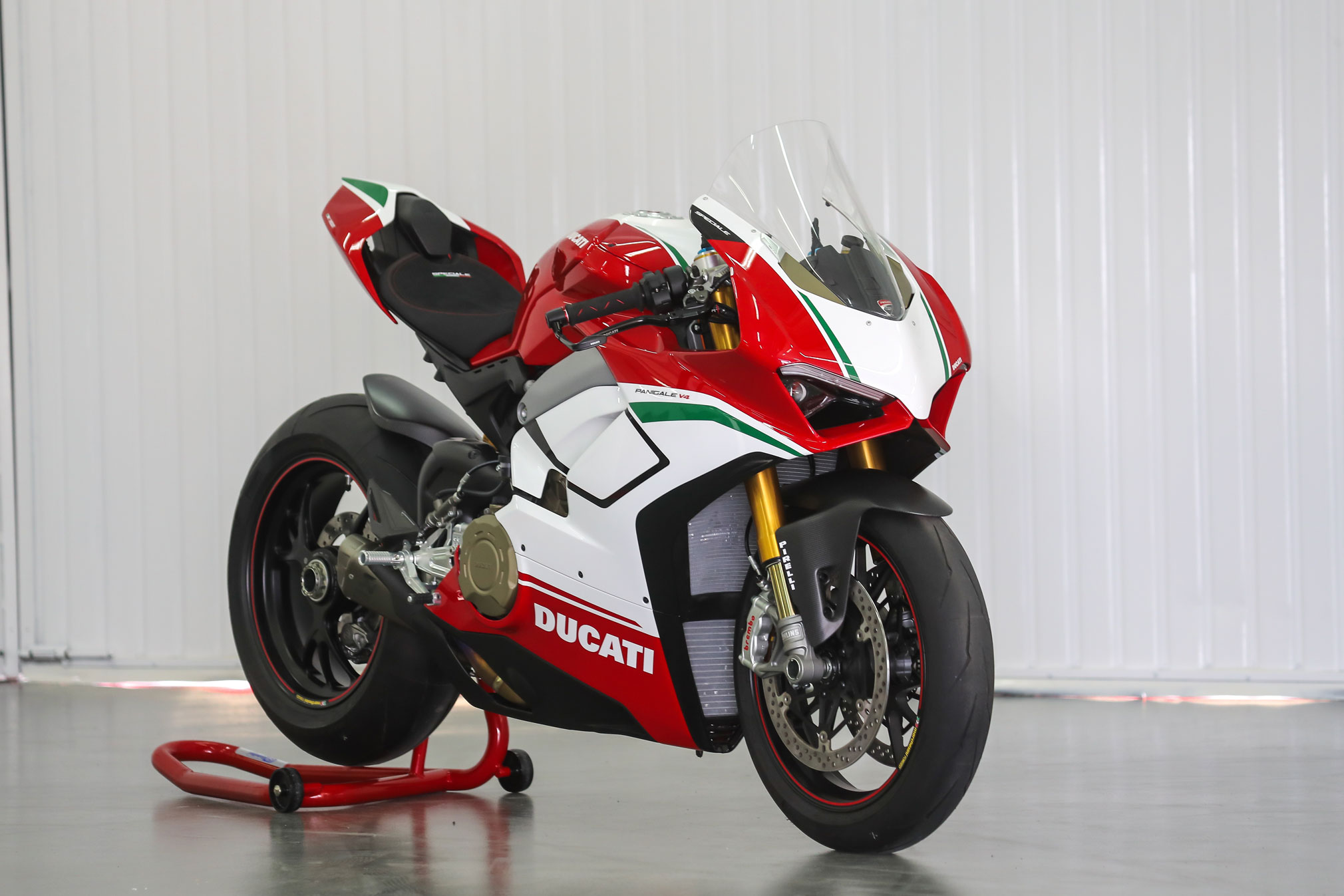 Ducati Panigale V4 S 2020 ganha asas da MotoGP; preço sobe a R