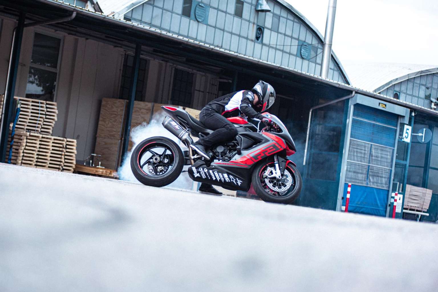 Inspiration Friday: Stunt Bike Urban Freestyle | Total Motorcycle