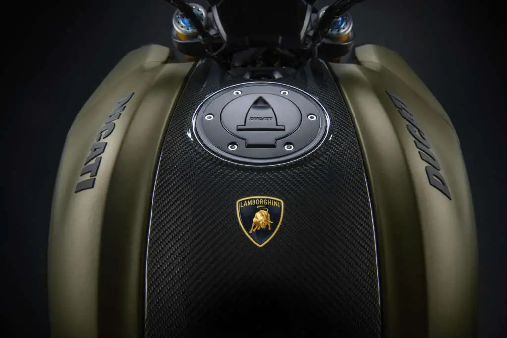 2021 Ducati Diavel 1260 Lamborghini