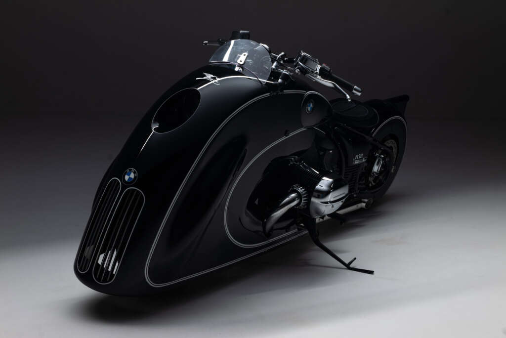 2021 BMW R18 Spirit of Passion