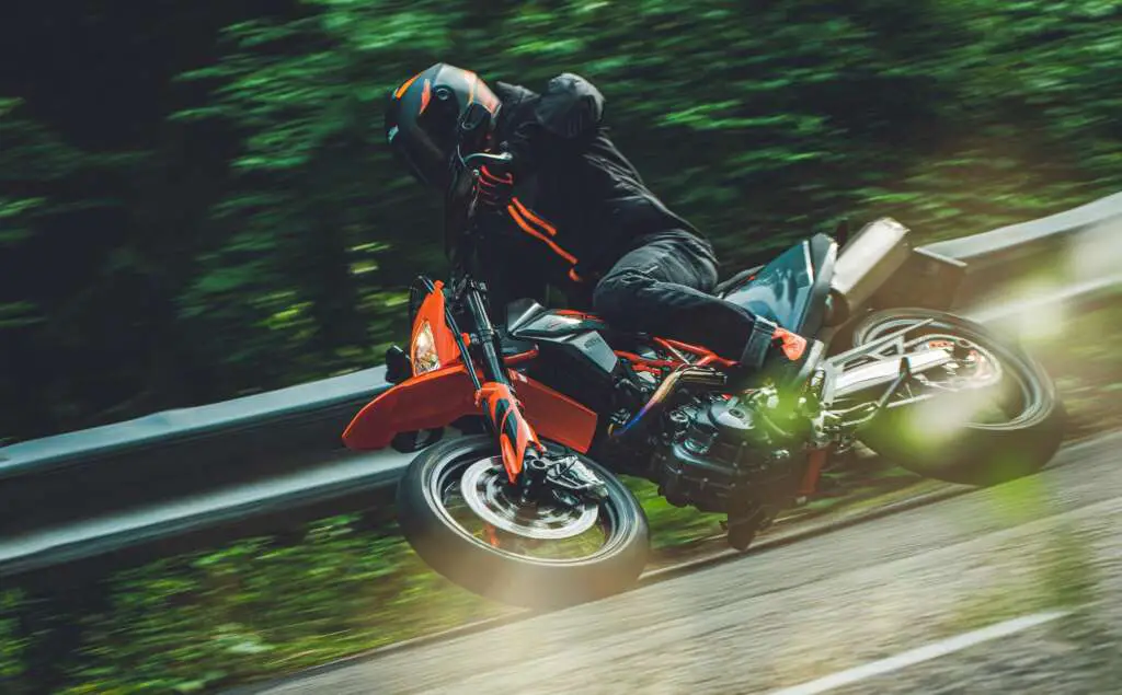 2021 KTM 690 SMC R