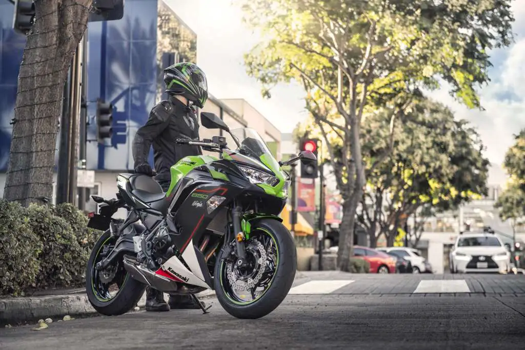 2022 Kawasaki Ninja 650 KRT Guide • Total Motorcycle