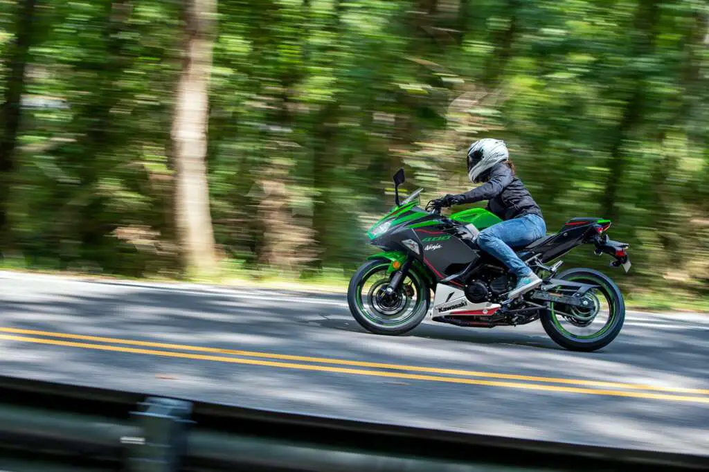 2022 Kawasaki Ninja 400