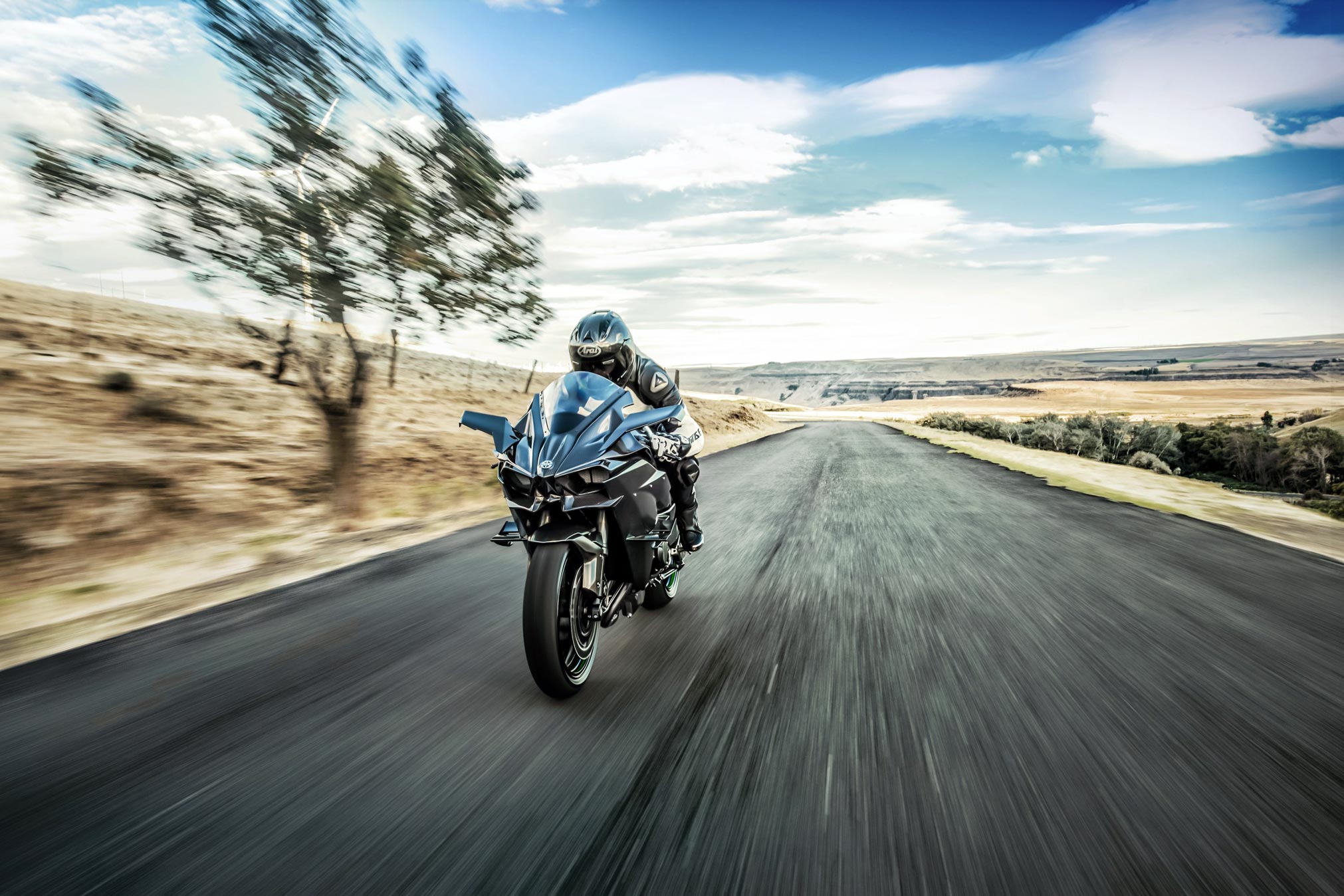 2022 Kawasaki Ninja H2R Guide • Total Motorcycle