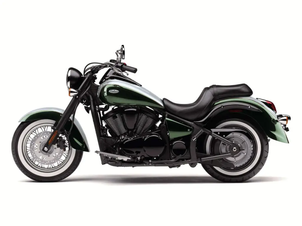 2022 Kawasaki Vulcan 900 Classic