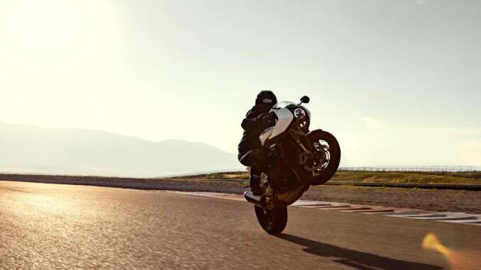 2022 Triumph Speed Triple 1200 RR