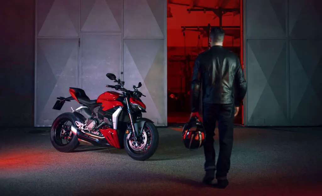 2022 Ducati Streetfighter V2