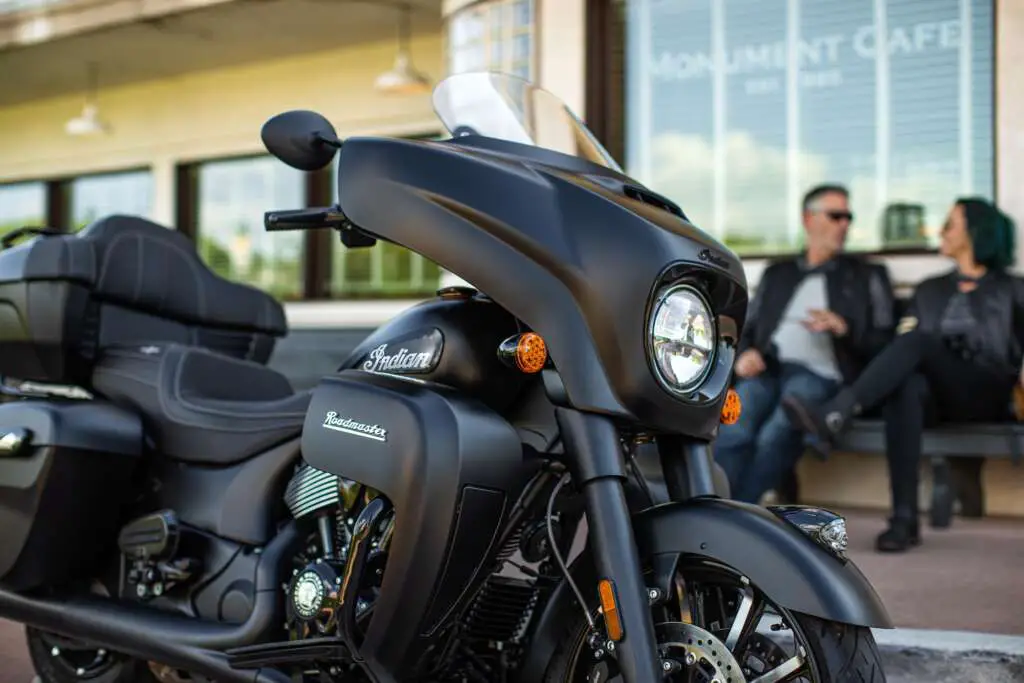 2022 Indian Roadmaster Dark Horse