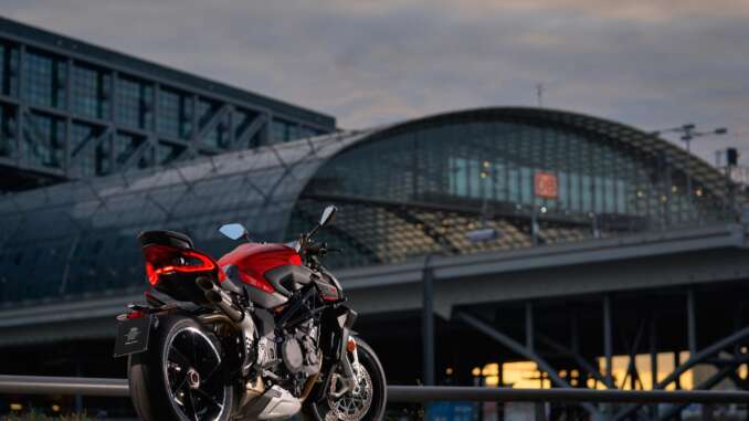 2022-MV-Agusta-Brutale-1000RS2 2022 MV Agusta Brutale 1000RS