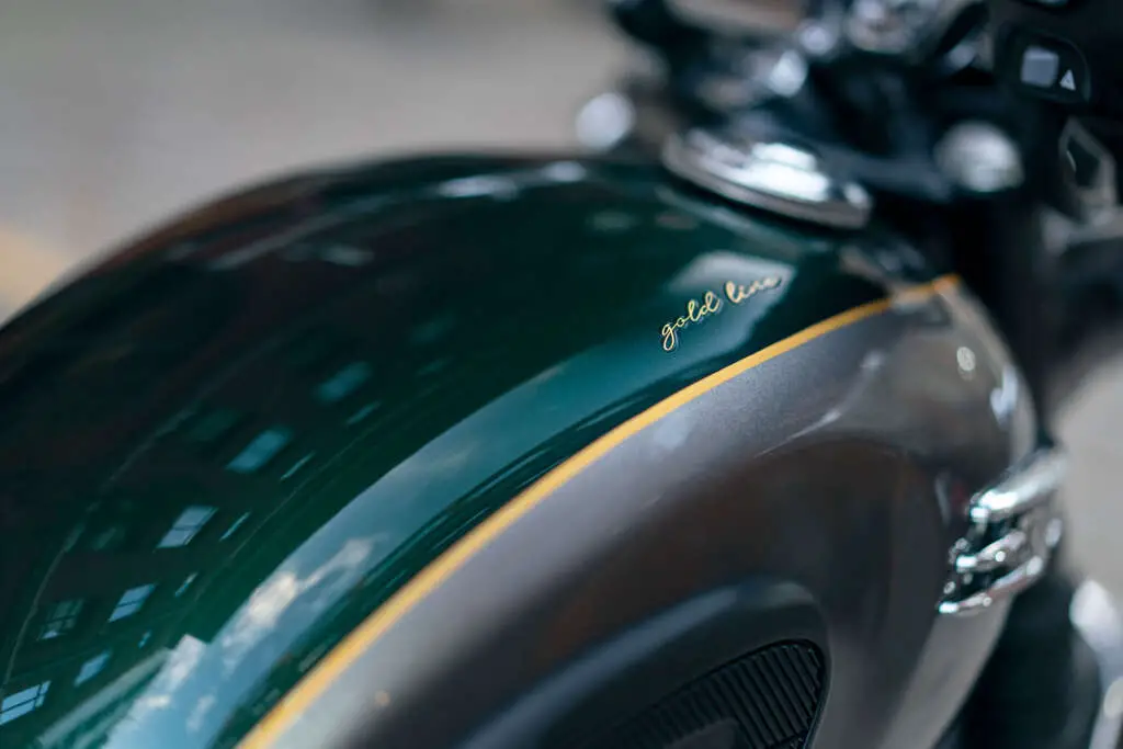 2022 Triumph Bonneville T120 Gold Line
