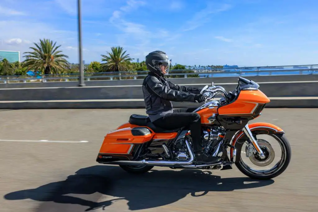 2022 Harley-Davidson CVO Road Glide
