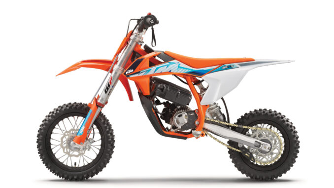2023 KTM SX-E5
