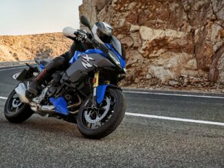 2023 BMW F900XR
