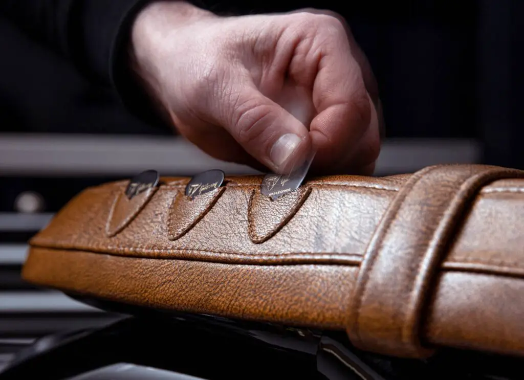 2023 Triumph Bonneville T120 Gibson Les Paul 1959 Edition