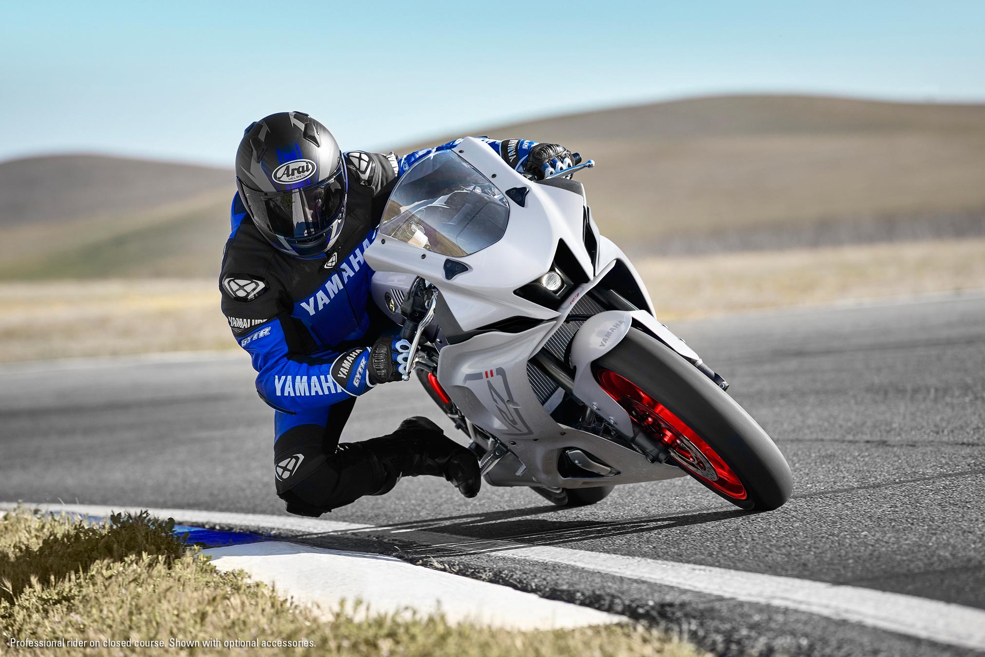 2023 Yamaha YZFR7 Guide • Total Motorcycle