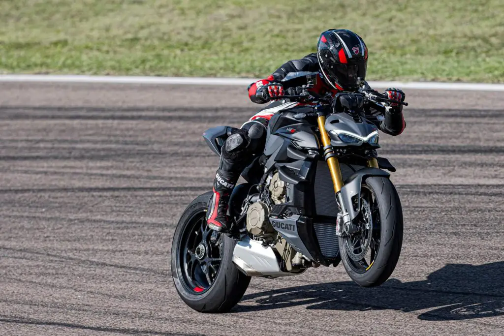 2023 Ducati Streetfighter V4S