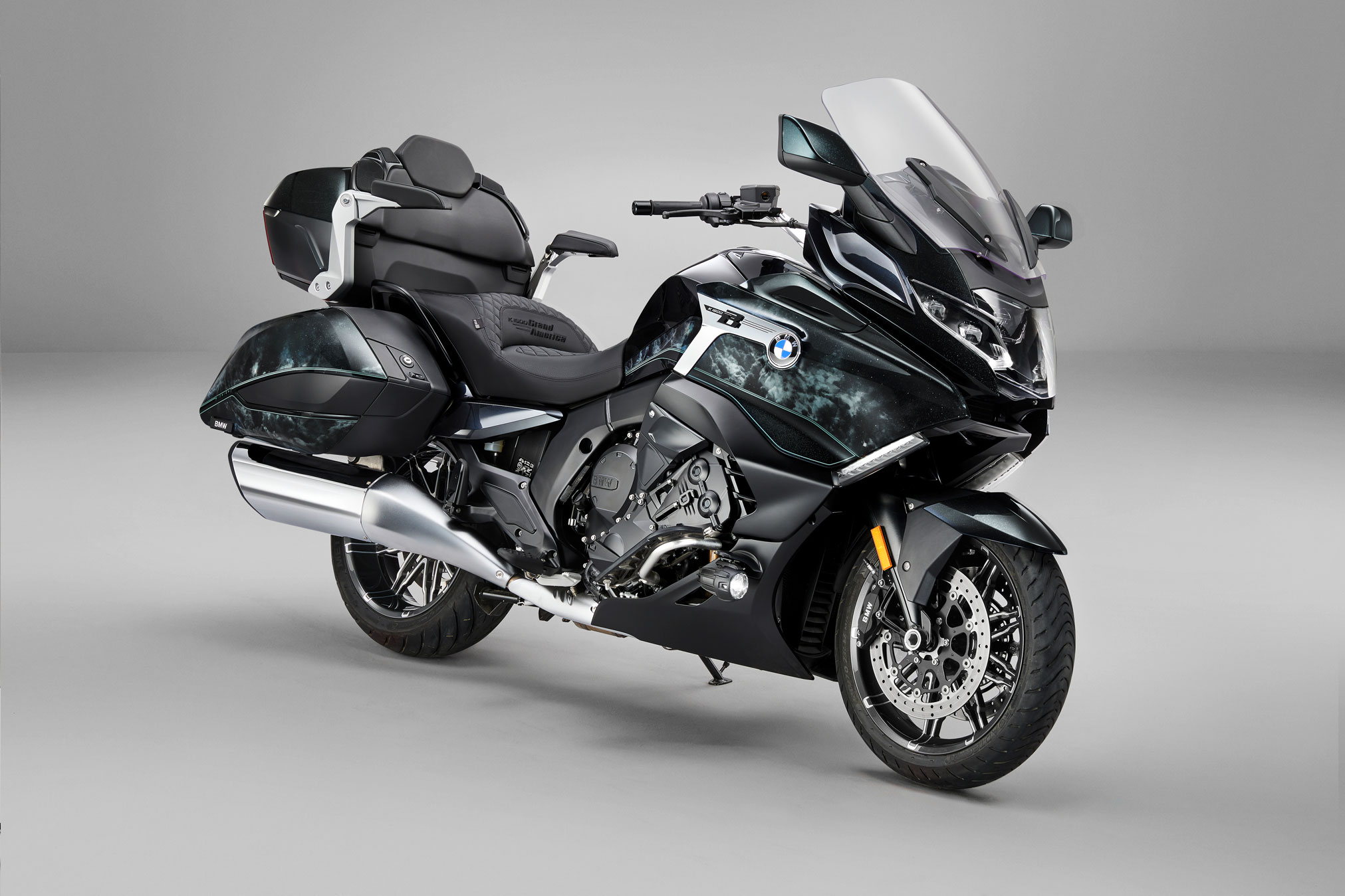 2023 BMW K1600 Grand America Option 719 Midnight Guide • Total Motorcycle