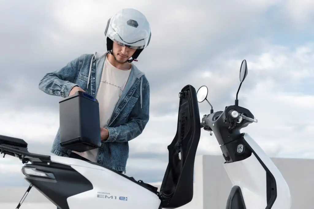 2023 Honda EM1e