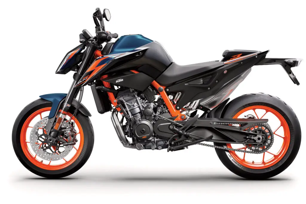 2023 KTM 890 Duke R