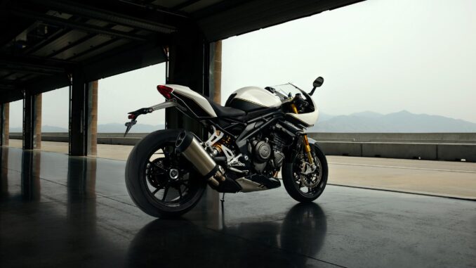 2023-Triumph-Speed-Triple-1200RR5 2023 Triumph Speed Triple 1200RR