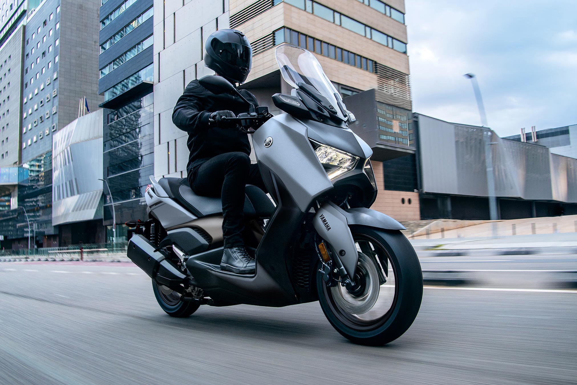 2023 Yamaha XMAX Guide • Total Motorcycle