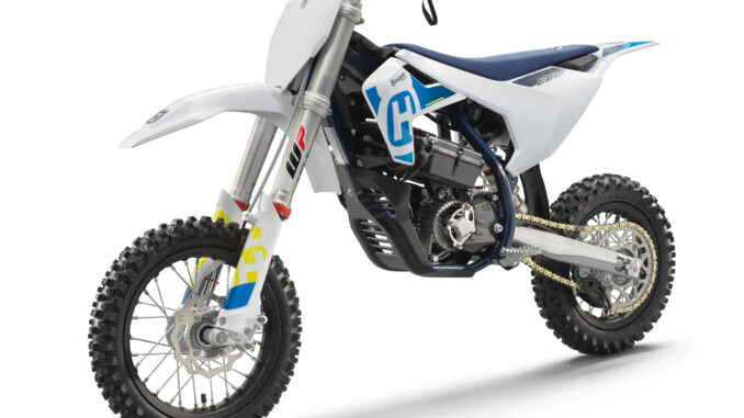 2023-Husqvarna-EE5b 2023 Husqvarna EE5
