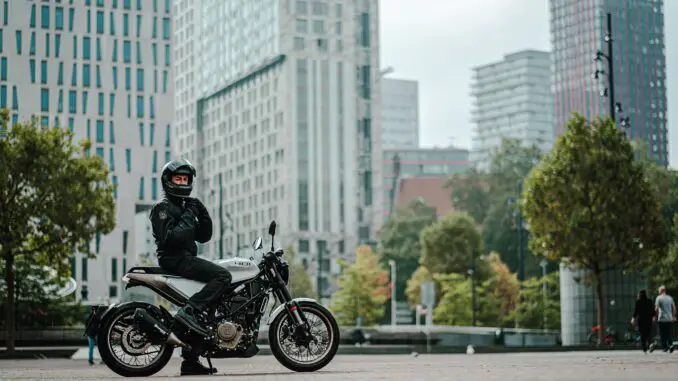 2023-Husqvarna-Vitpilen-401c 2023 Husqvarna Vitpilen 401