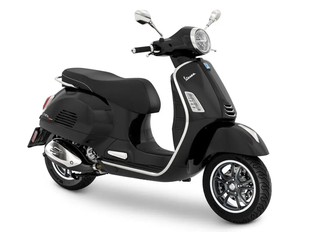 2023 Vespa GTS Super 300